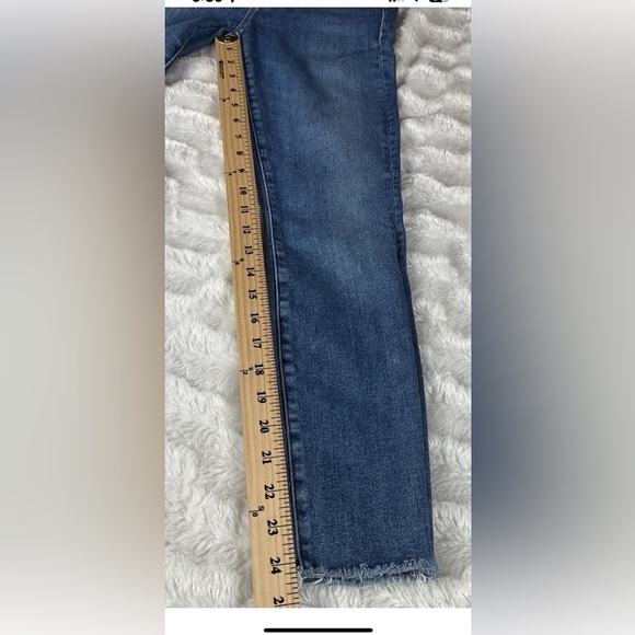 MOTHER Women’s Size 25 High Waisted Looker Ankle Fray Jeans In Big Sky - Picture 13 of 14